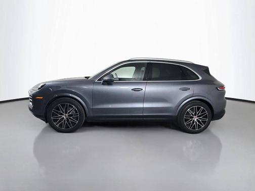 Vanadium Grey Metallic 2026 Porsche Cayenne