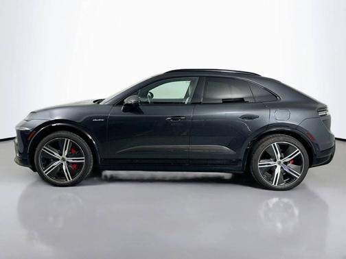 Vulcano Gray Metallic 2024 Porsche Macan