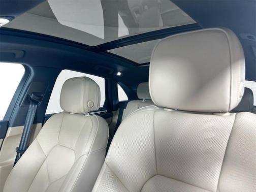 2024 Porsche Macan T