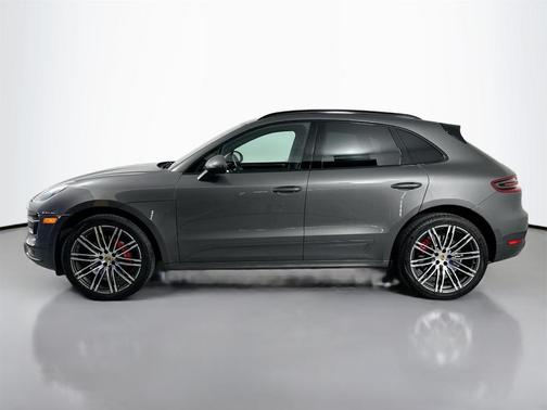 2018 Porsche Macan Turbo