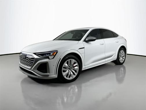 2024 Audi SQ8 e-tron Premium Plus