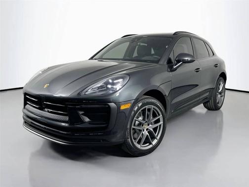 Volcano Grey Metallic 2026 Porsche Macan