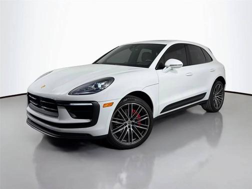 White 2023 Porsche Macan