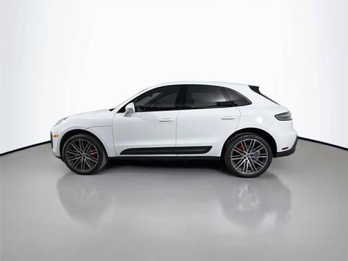 White 2023 Porsche Macan