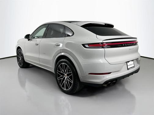 2026 Porsche Cayenne AWD