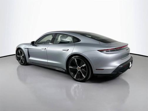 2020 Porsche Taycan 
