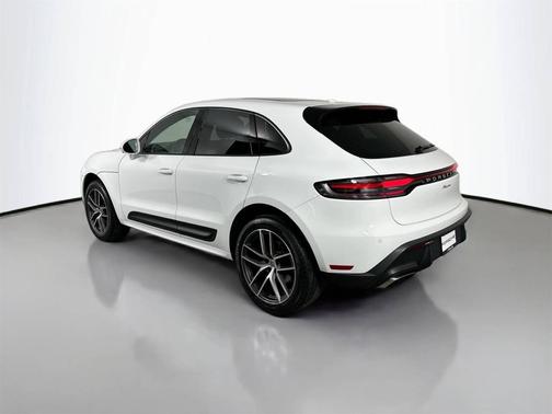 2023 Porsche Macan 