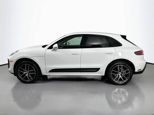2023 Porsche Macan 