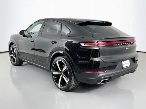 2025 Porsche Cayenne AWD