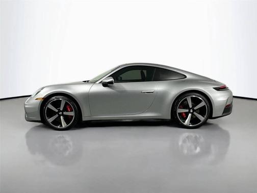 GT Silver Metallic 2026 Porsche 911