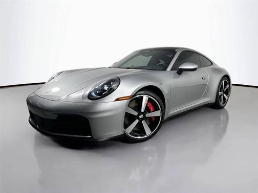 GT Silver Metallic 2026 Porsche 911