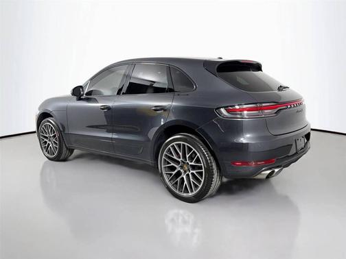 Vulcano Gray Metallic 2021 Porsche Macan