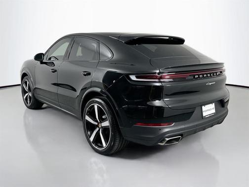 2025 Porsche Cayenne AWD