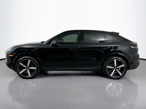 2025 Porsche Cayenne AWD