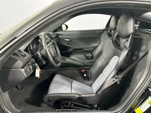 2023 Porsche 718 Cayman GT4 RS