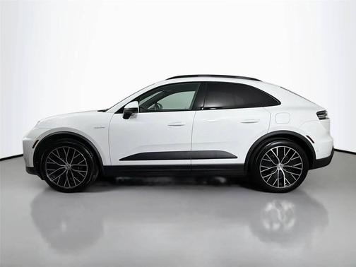 White 2025 Porsche Macan