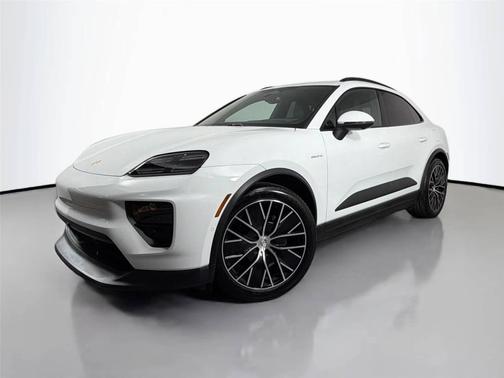 White 2025 Porsche Macan