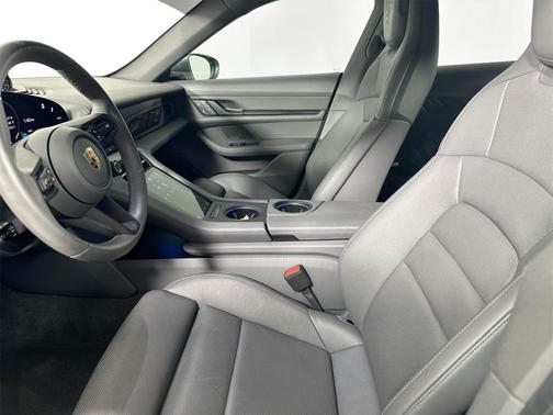 2024 Porsche Taycan 4S