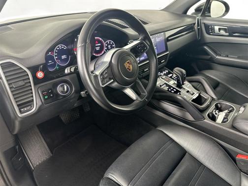 2019 Porsche Cayenne Base
