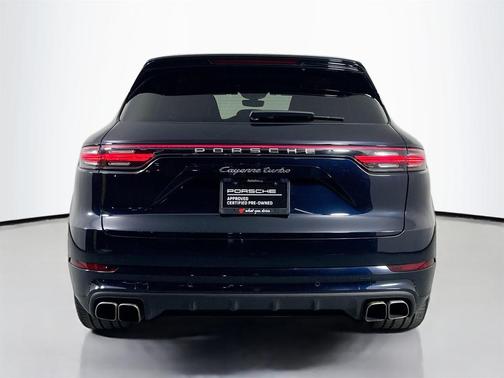 2022 Porsche Cayenne Turbo