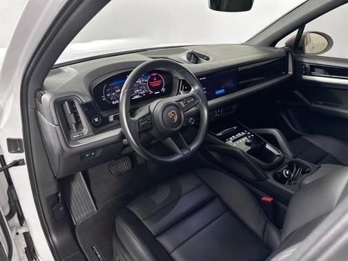 2024 Porsche Cayenne Base
