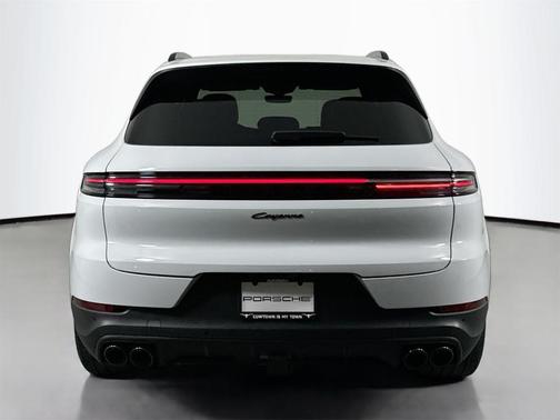 2024 Porsche Cayenne Base