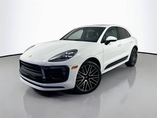 2022 Porsche Macan 