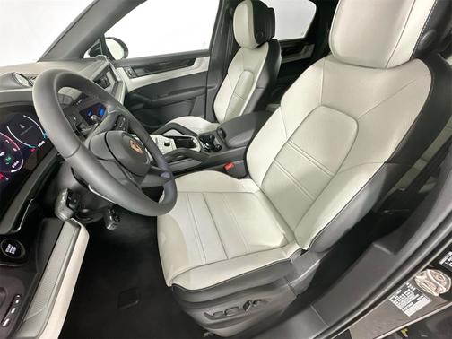 2026 Porsche Cayenne Base