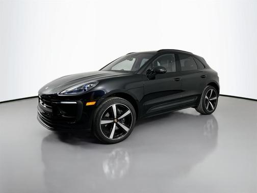 2024 Porsche Macan Base (PDK)