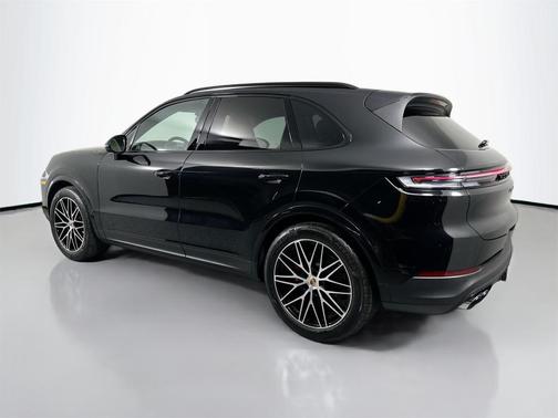 2025 Porsche Cayenne S