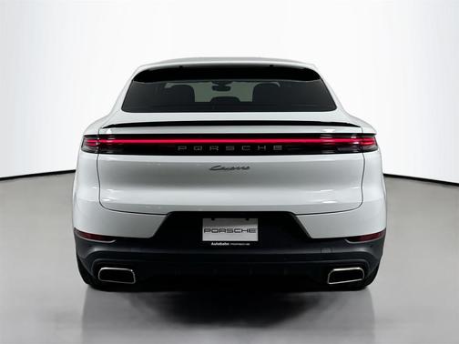 2025 Porsche Cayenne AWD