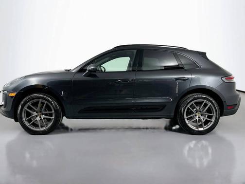 Volcano Grey Metallic 2025 Porsche Macan