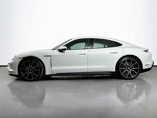 2025 Porsche Taycan 