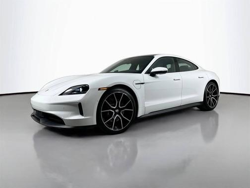 2025 Porsche Taycan 