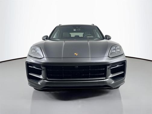 2025 Porsche Cayenne Base