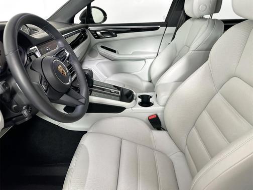 2024 Porsche Macan S