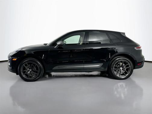 2023 Porsche Macan T