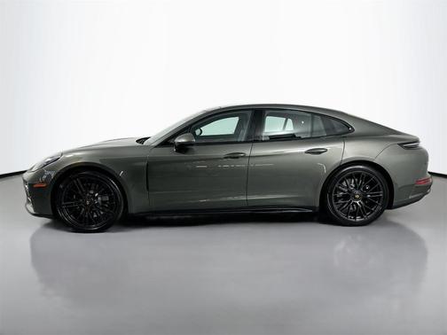 2025 Porsche Panamera GTS