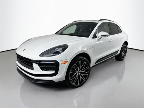2026 Porsche Macan 