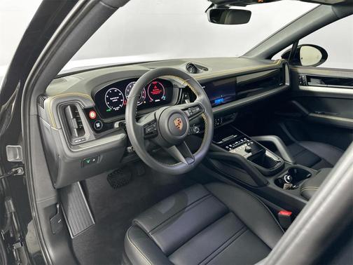 2026 Porsche Cayenne AWD
