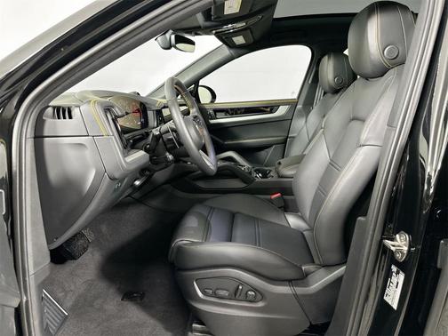 2026 Porsche Cayenne AWD