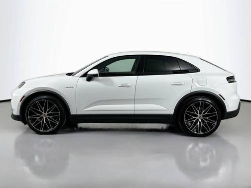 2024 Porsche Macan 