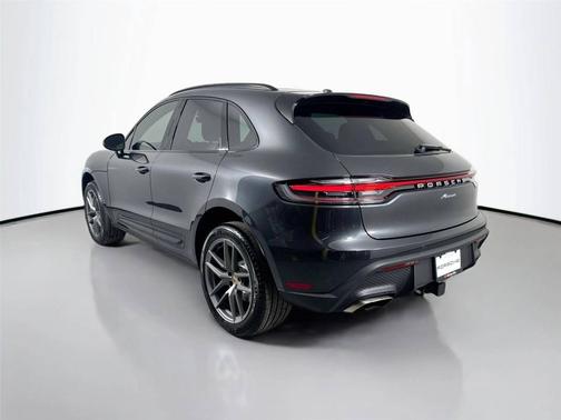 Volcano Grey Metallic 2026 Porsche Macan