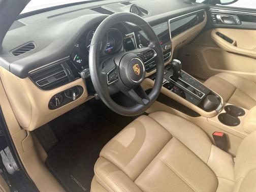 2024 Porsche Macan 