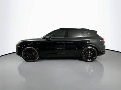 2025 Porsche Cayenne 