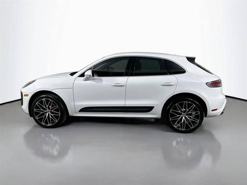 Carrara White Metallic 2026 Porsche Macan
