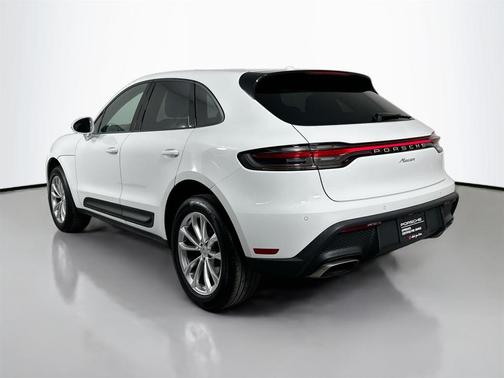 2023 Porsche Macan 