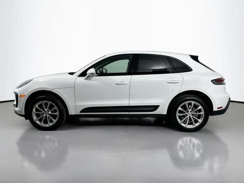 2023 Porsche Macan 