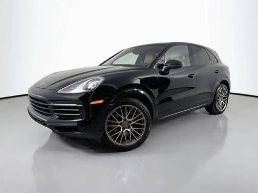 2022 Porsche Cayenne 