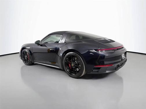 Jet Black Metallic 2024 Porsche 911